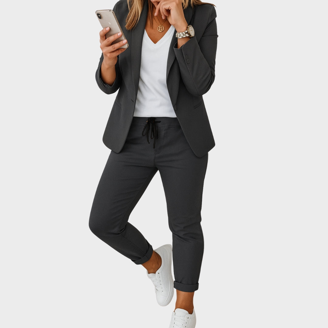 Ксенка – Софициран Костюм