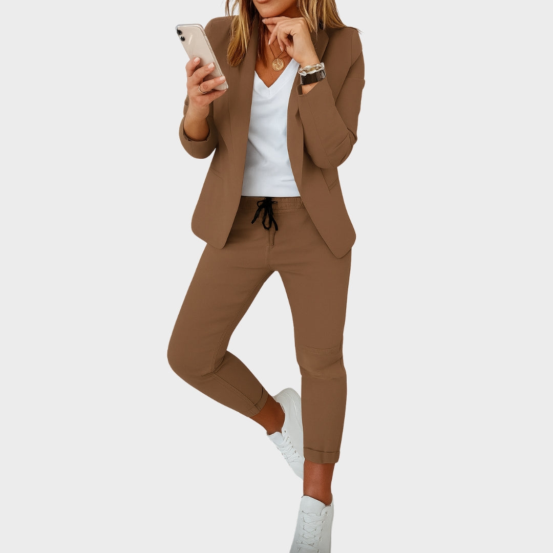 Ксенка – Софициран Костюм