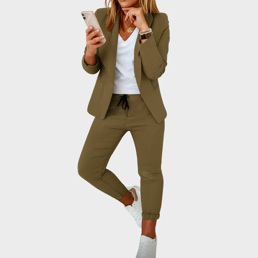 Ксенка – Софициран Костюм