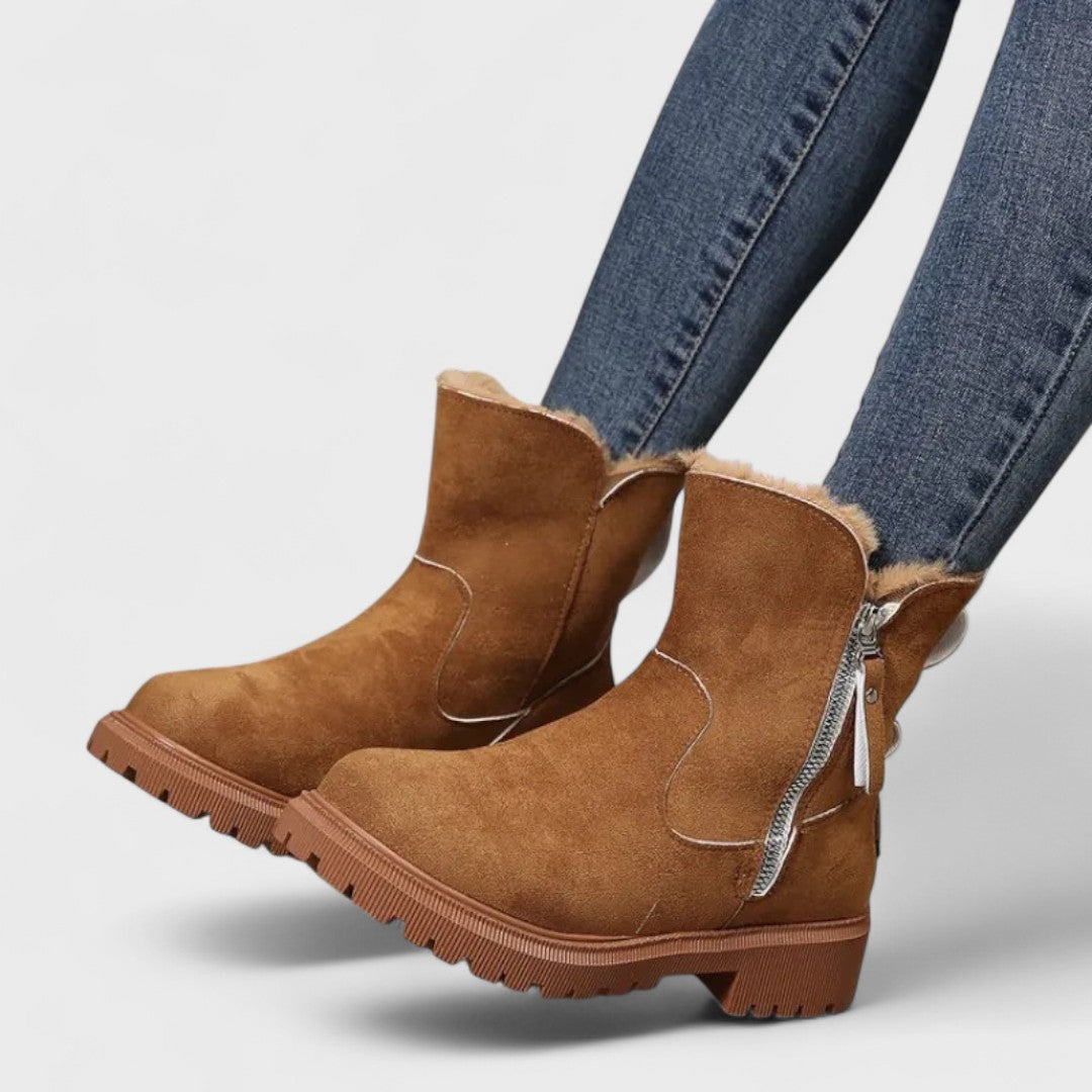 Милена – Топли дамски боти с пух и страничен цип