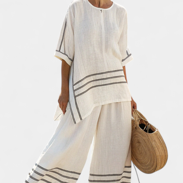 Салопета с широки райета и асиметричен крой - модерен и удобен стил