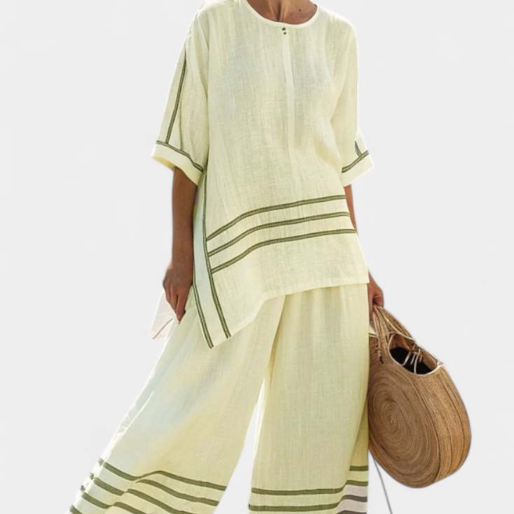 Салопета с широки райета и асиметричен крой - модерен и удобен стил