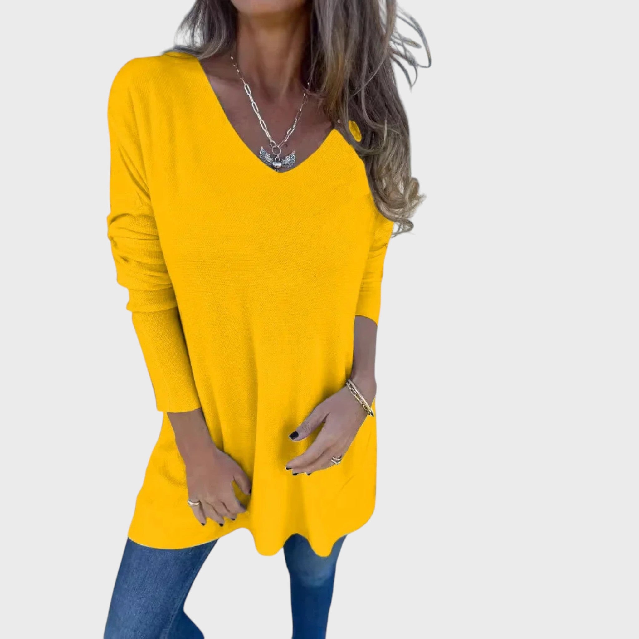 Гергана - Релаксирана дамска блуза с V-деколте