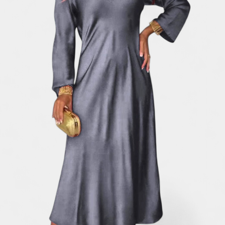 Мартина Плавна Рокля с V Изрез и Дълги Ръкави