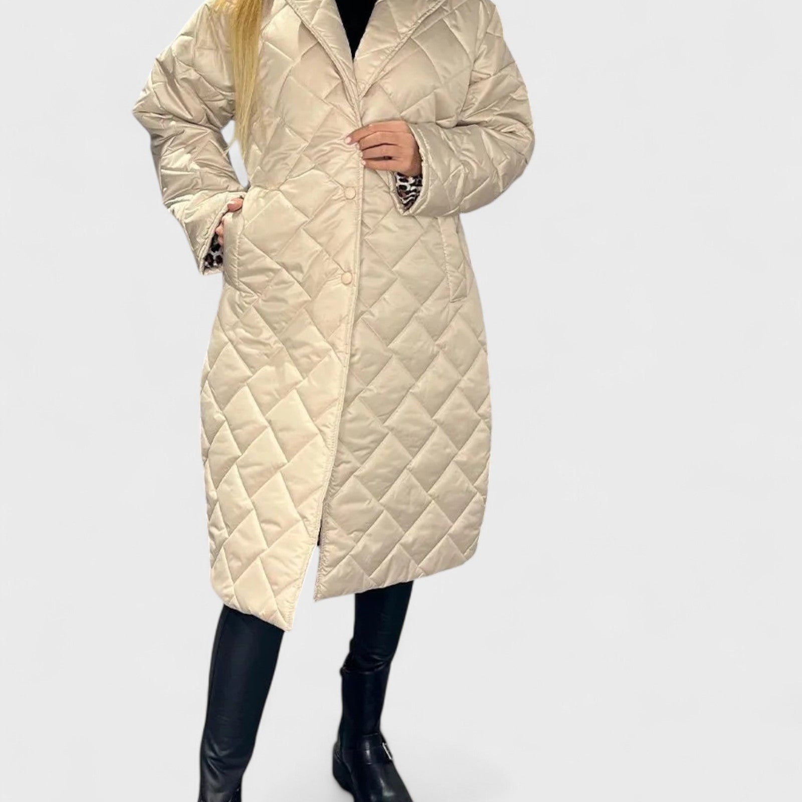 Габриела - Дълго капитонирано яке с модерен силует